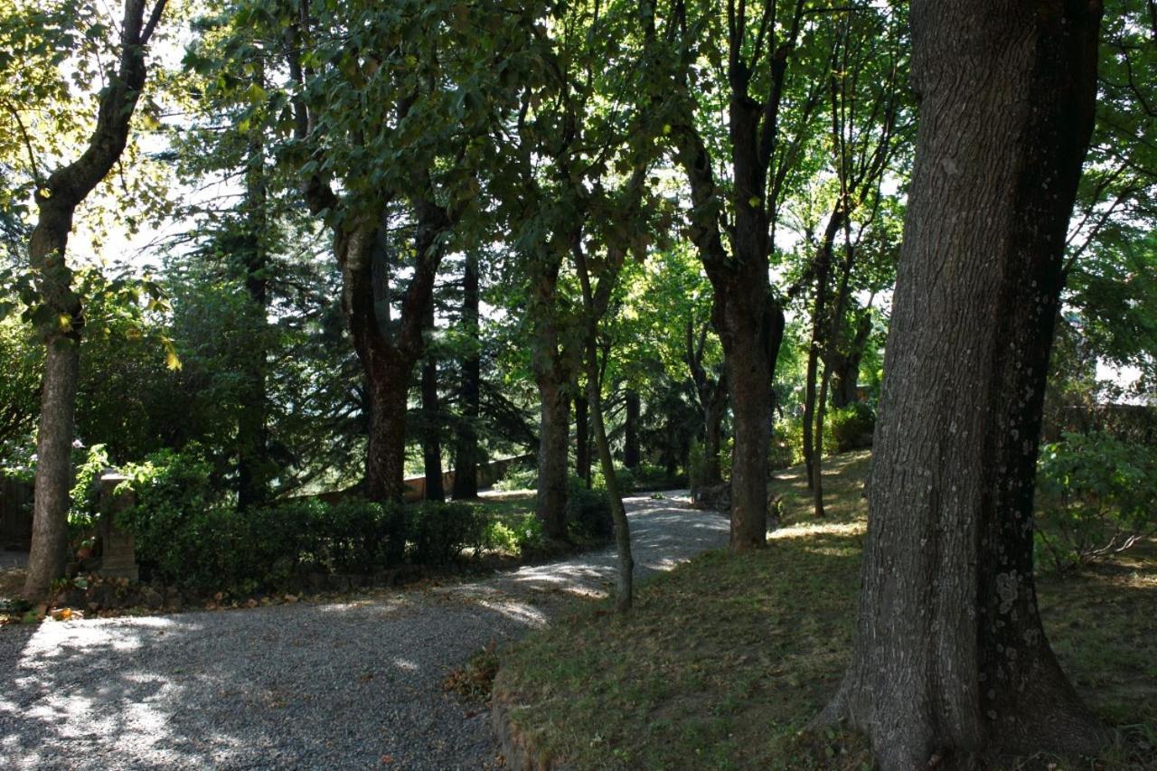 Castello Di Grillano Guest House โอวาดา ภายนอก รูปภาพ