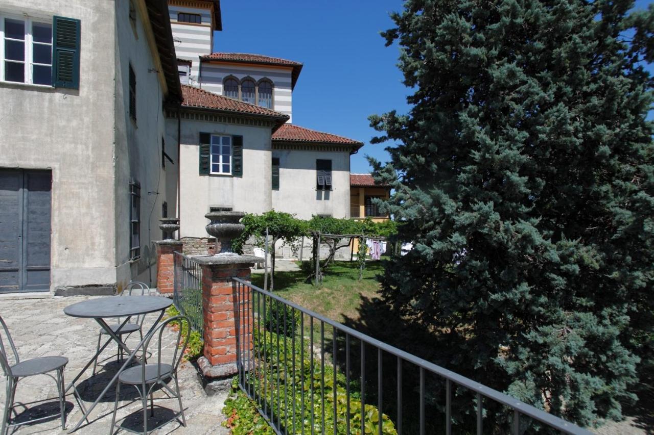 Castello Di Grillano Guest House โอวาดา ภายนอก รูปภาพ